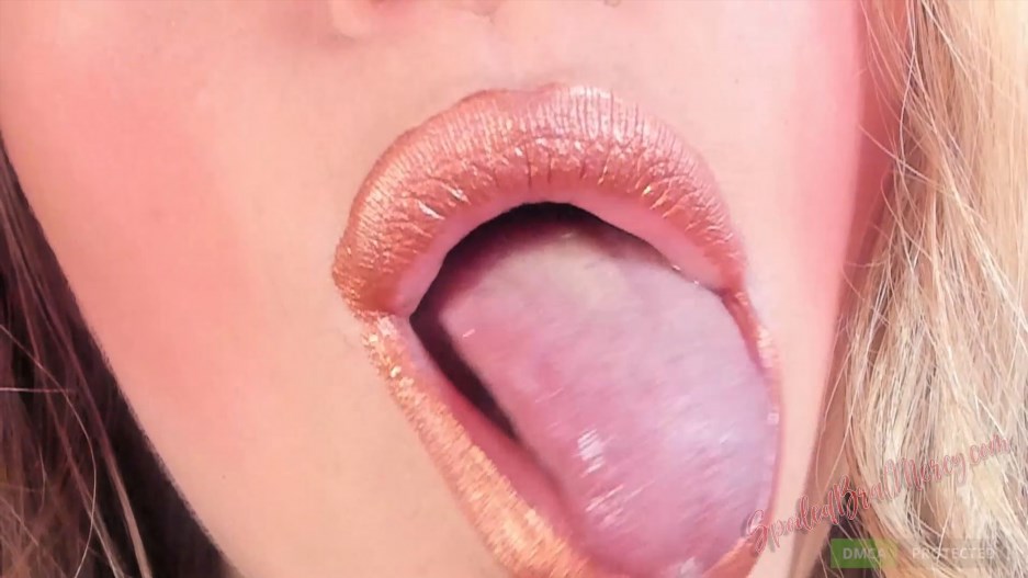 Petite Mercy - Metallic Copper Lipstick Application